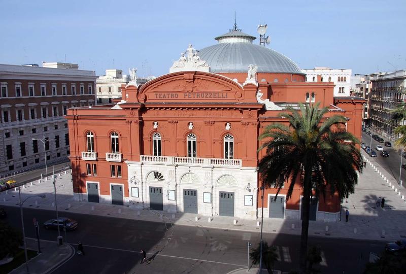 Apartamento Due Passi Dal Borgo Antico Bari Habitación foto